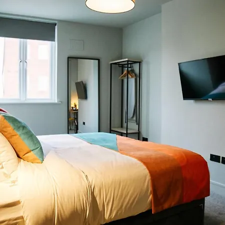 Firefly Hotel *
